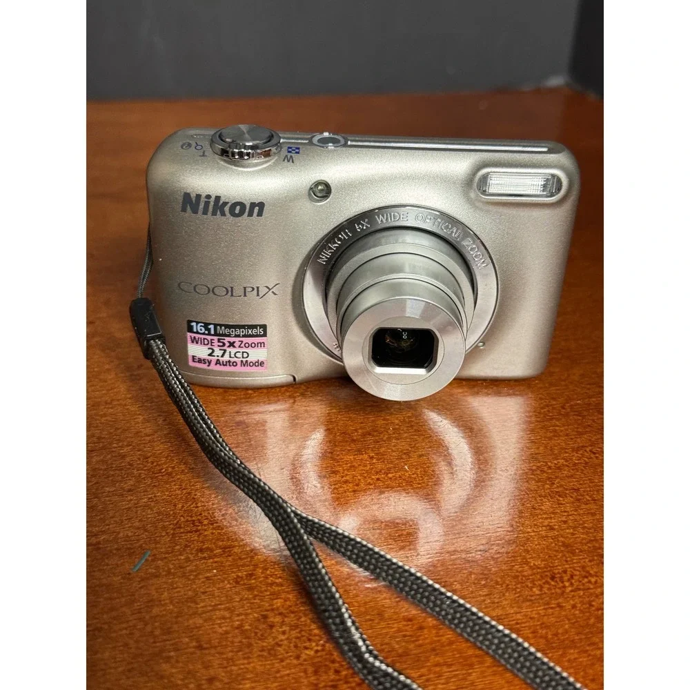 Nikon Coolpix L27 Silver 16.1MP Digital Camera 5x Zoom Bundle with 8GB SD Case